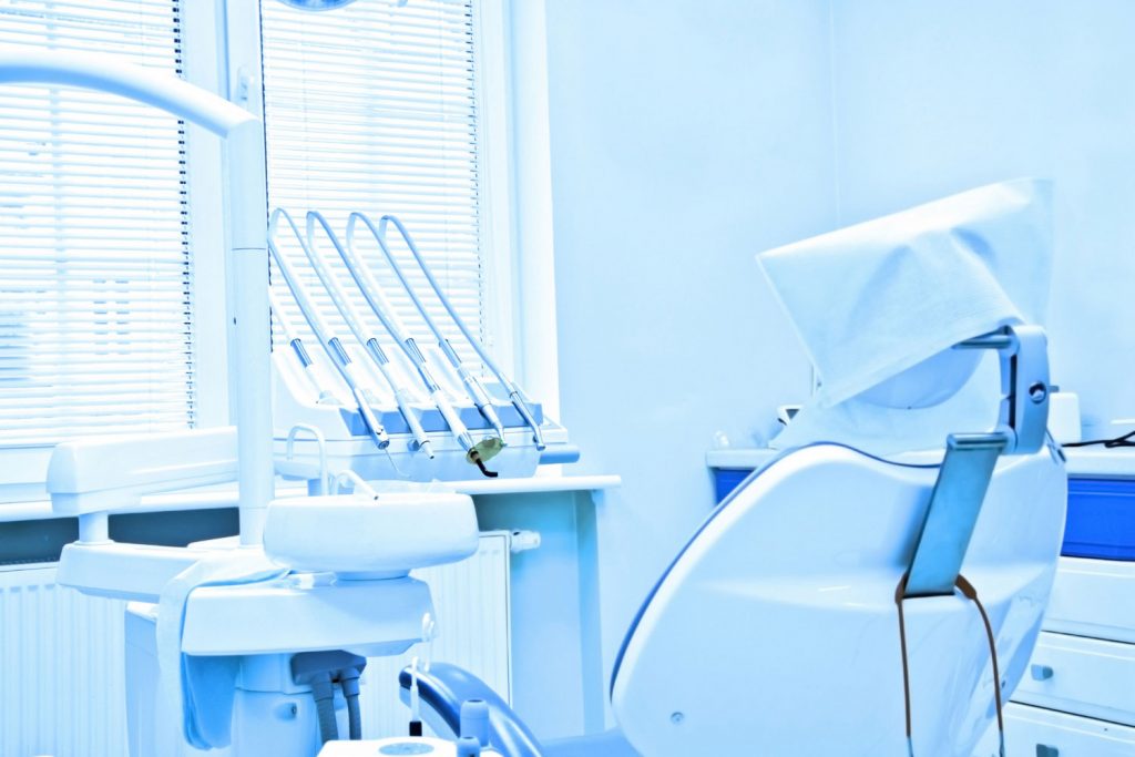 Is It Safe to Go to Turkey for Dental Implants? 1 Is It Safe to Go to Turkey for Dental Implants?